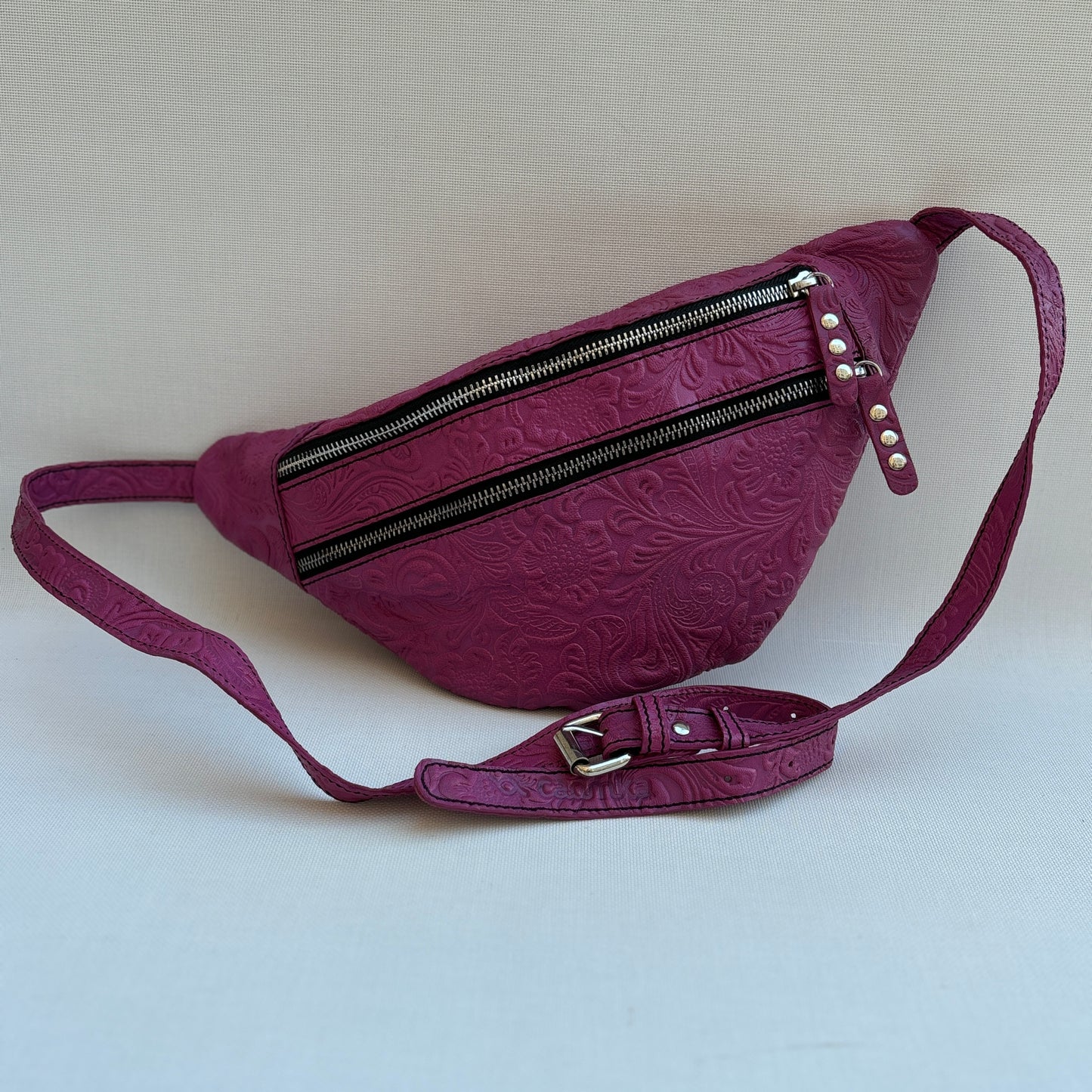 Special Retro Chic Fucsia · Piel · Pieza Exclusiva Núm. 16329