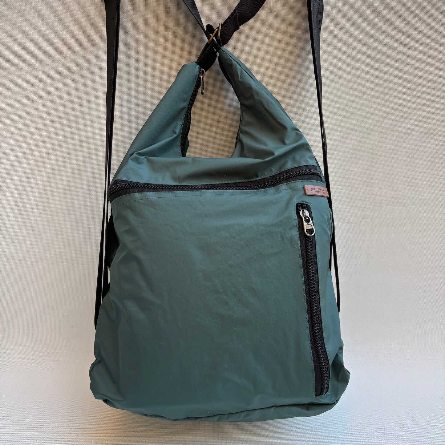 Mochila - Bolso - Tote Bag - Impermeable · Mutifunción · "Nepal" Color Verde · Súper ligera · Pieza 16402