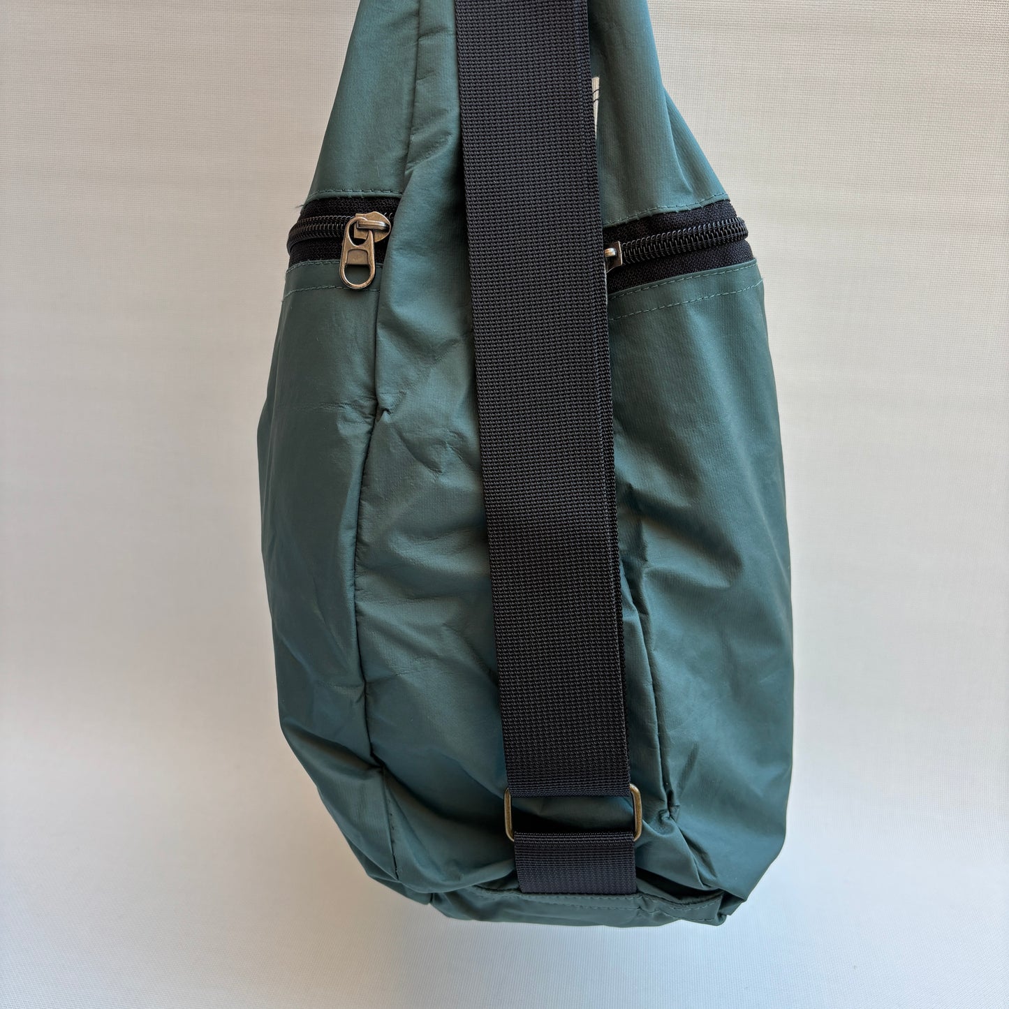 Mochila - Bolso - Tote Bag - Impermeable · Mutifunción · "Nepal" Color Verde · Súper ligera · Pieza 16402