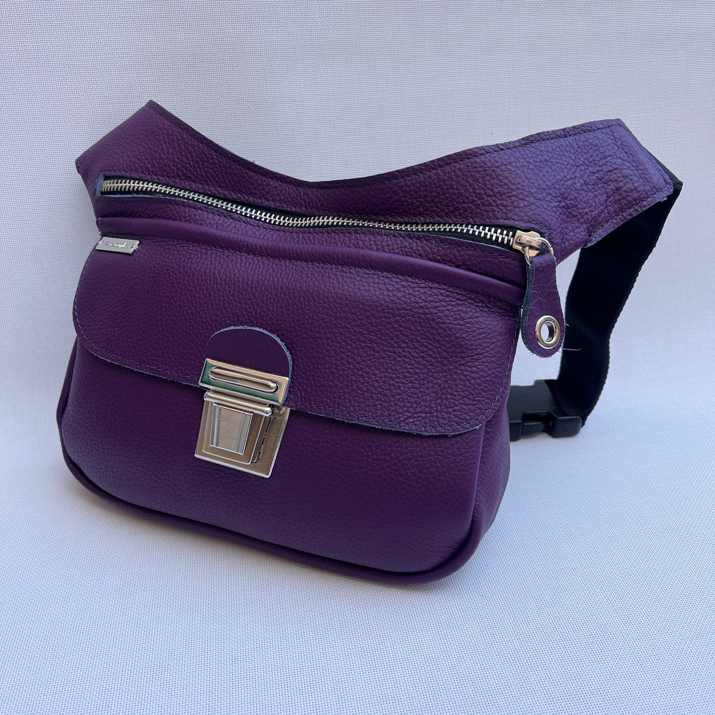 Classic Purple & Silver · Piel - Cuero · Pieza Exclusiva Núm. 15682