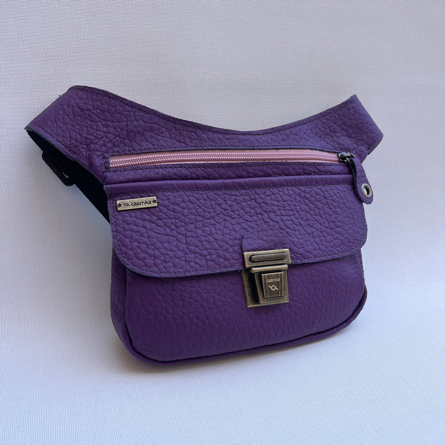 Riñonera "Special Purple Chic" · Piel - Cuero · Pieza Exclusiva Núm. 15692