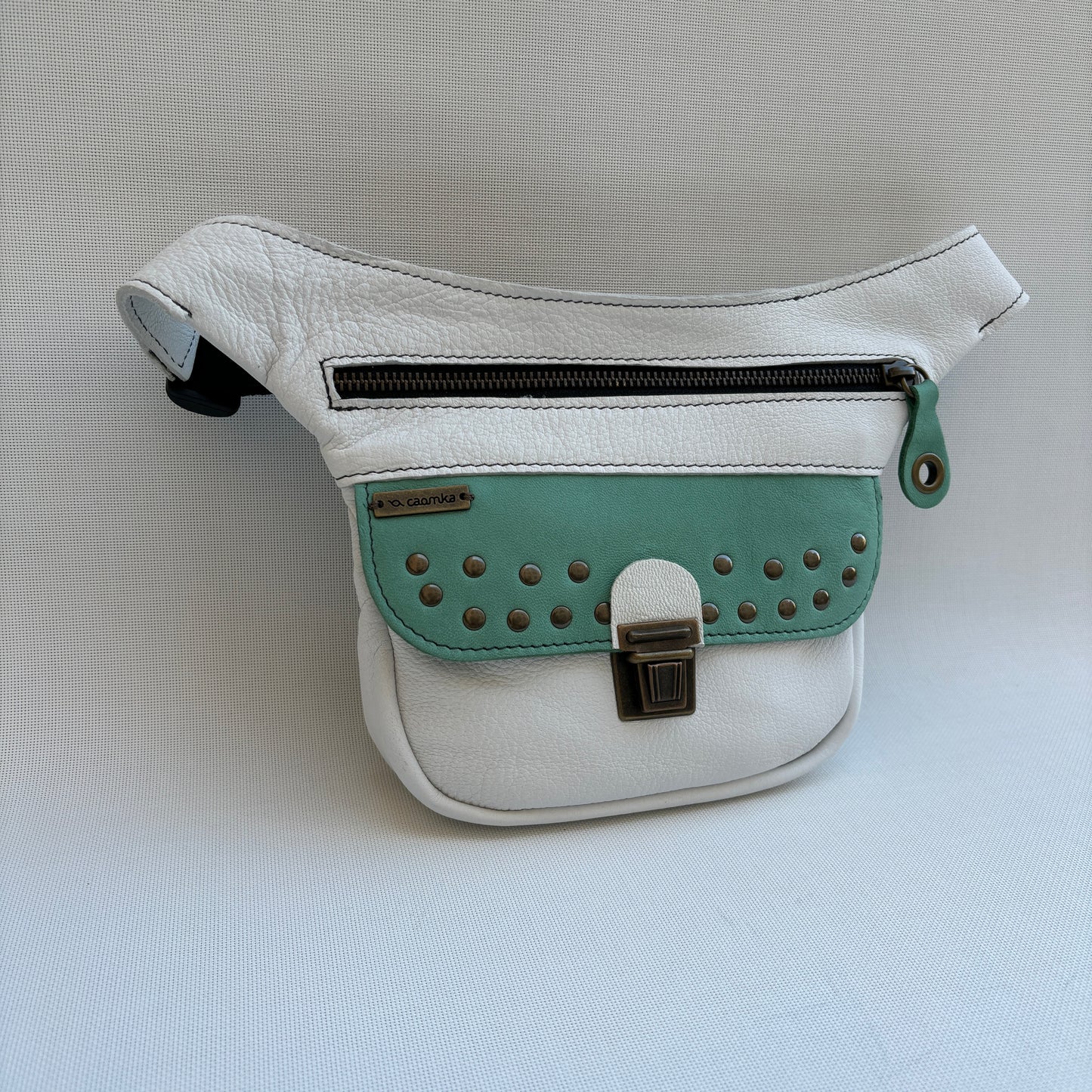 Mini Premium White & Green · Piel · Cuero · Pieza Exclusiva Núm. 15796