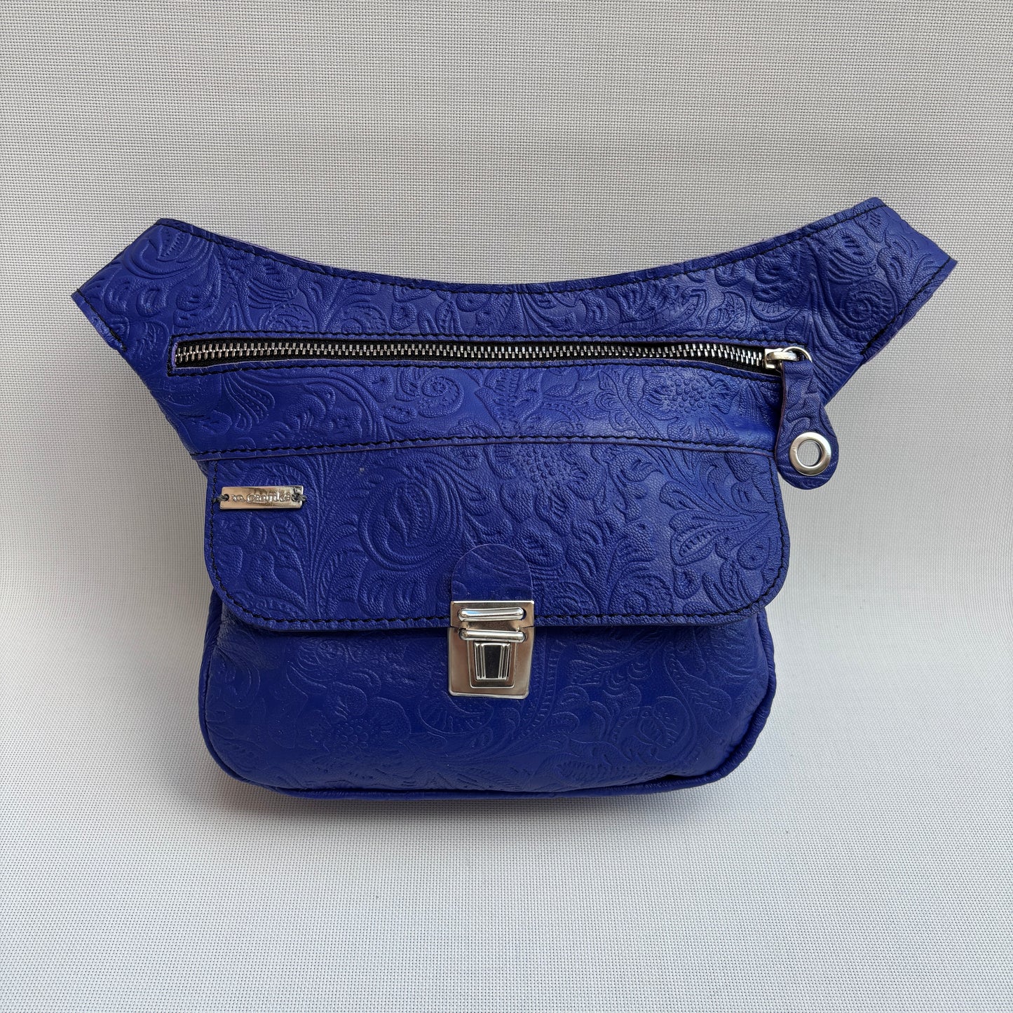 Riñonera Mini "Relief Blue" · Piel · Cuero · Pieza Exclusiva Núm. 16844