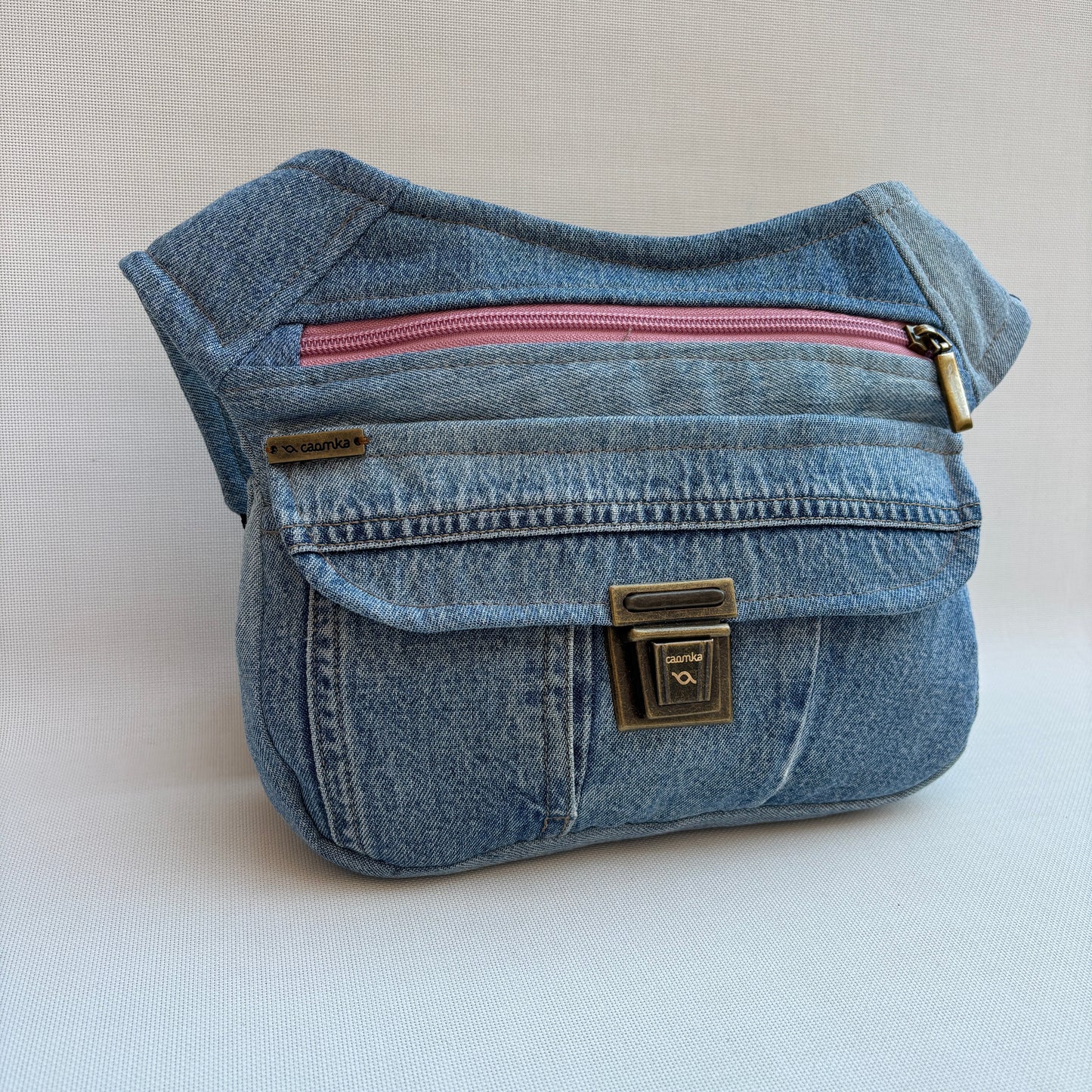 Riñonera Vaquera Top ♻️ Jeans Recycled ♻️ + Bolsillo trasero · Pieza Única Núm. 16716