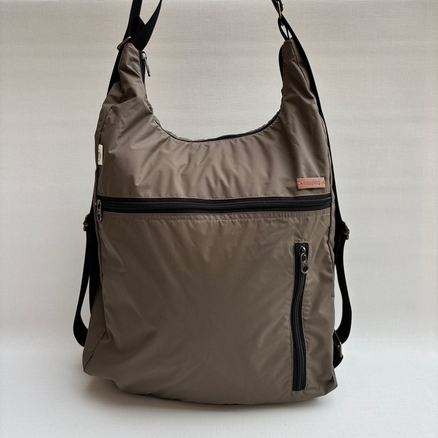 Mochila - Bolso - Tote Bag - Impermeable · Mutifunción · "Nepal" Color Arena · Súper ligera · Pieza 16713