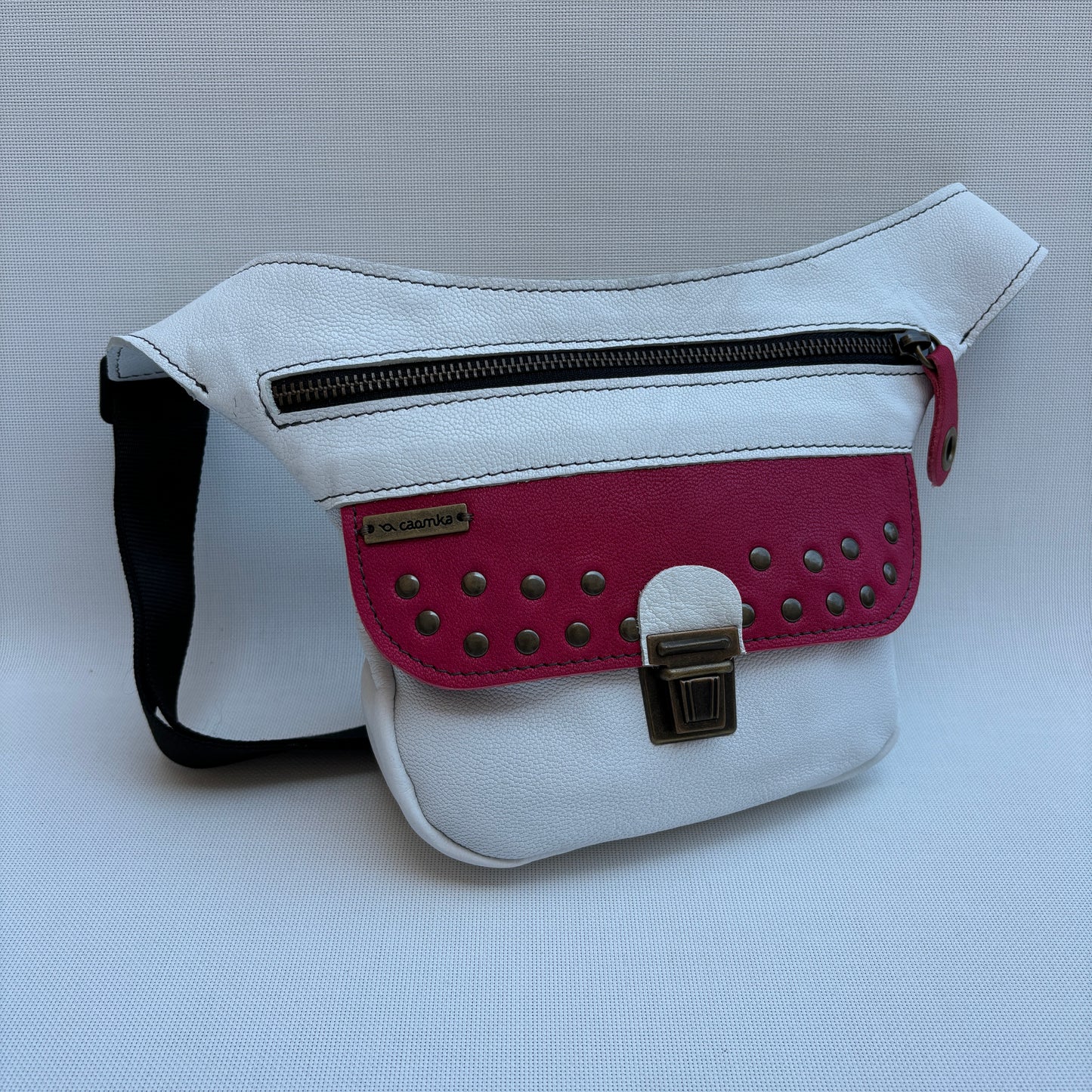 (-30%) Mini Premium White & Fucsia · Piel - Cuero · Pieza Exclusiva Núm. 15864