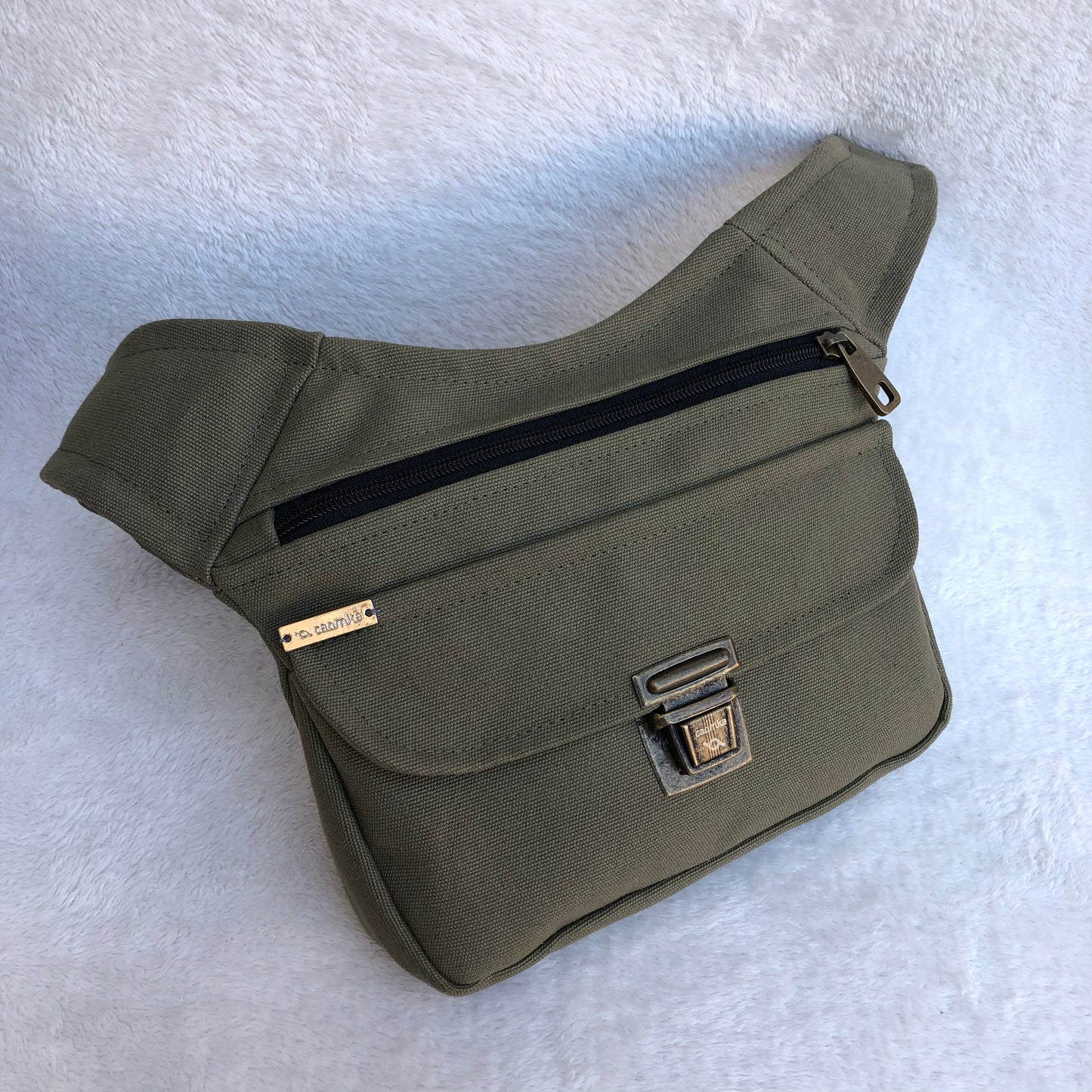 Basic Green Kaki + Extra Gesäßtasche Einzelstück Nr. 9013