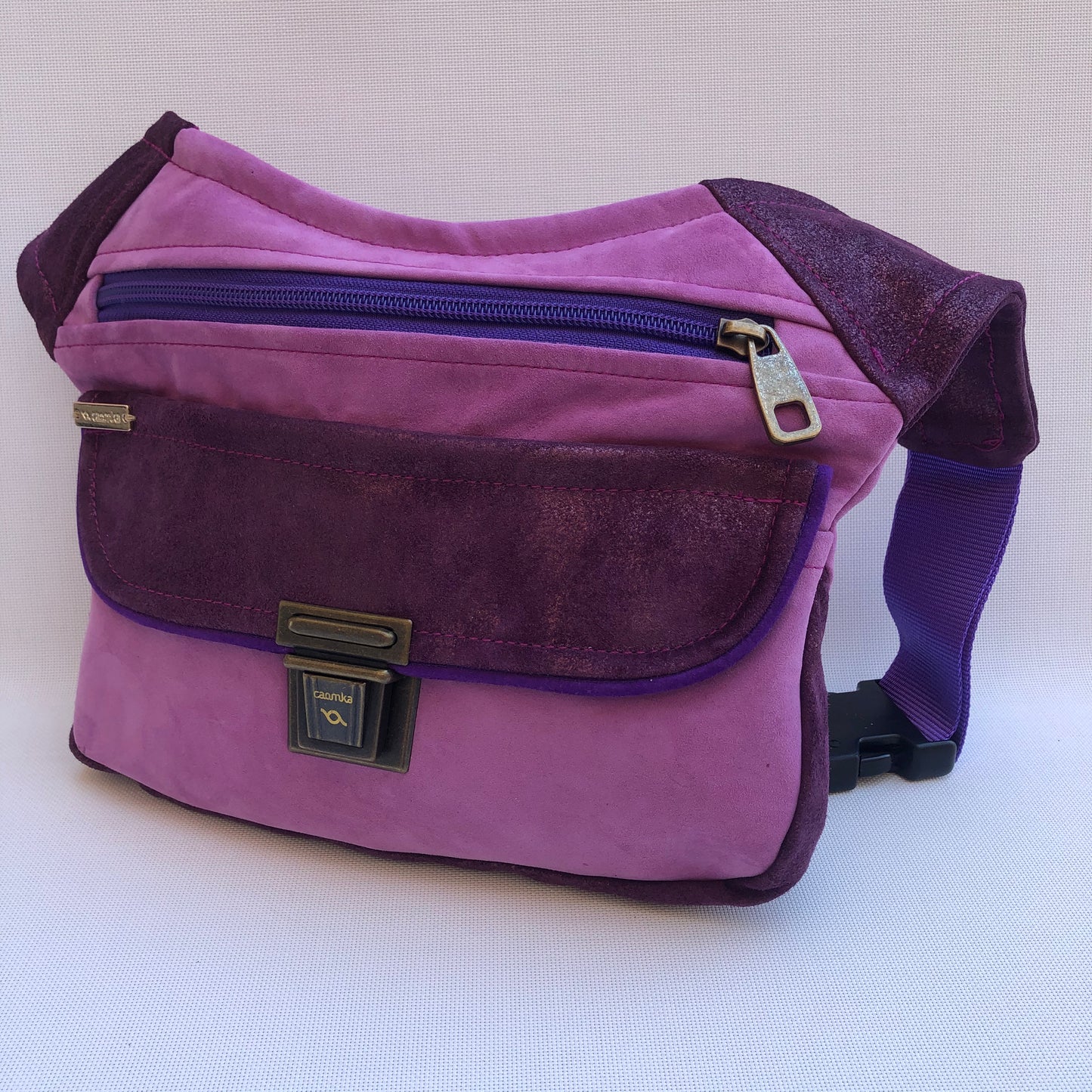 Special Elegant Purple · Piel Ante · Pieza Exclusiva Núm. 9842