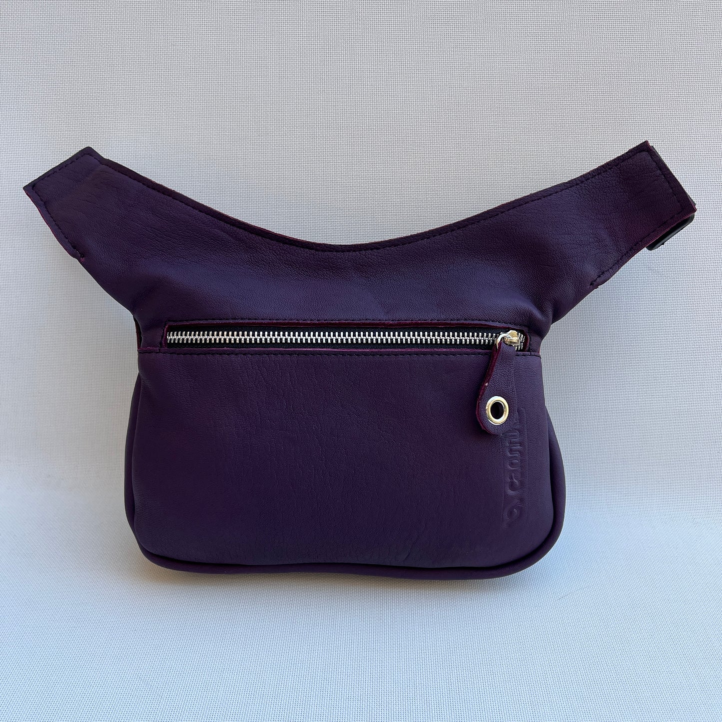 Classic Dark Purple · Piel natural BioCuir® · Pieza Exclusiva Núm. 12164