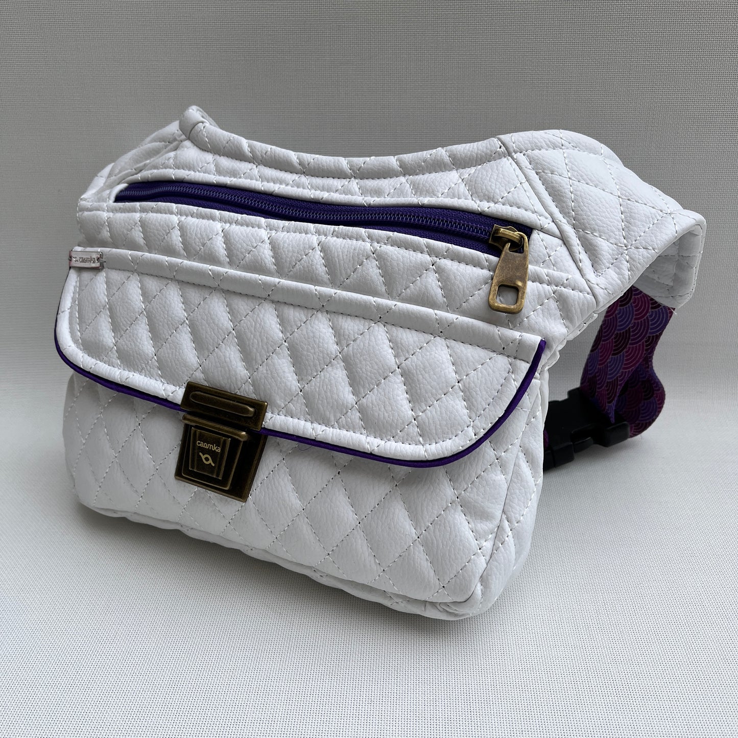 Special White Summer + Gesäßtasche Einzelstück Nr. 11382