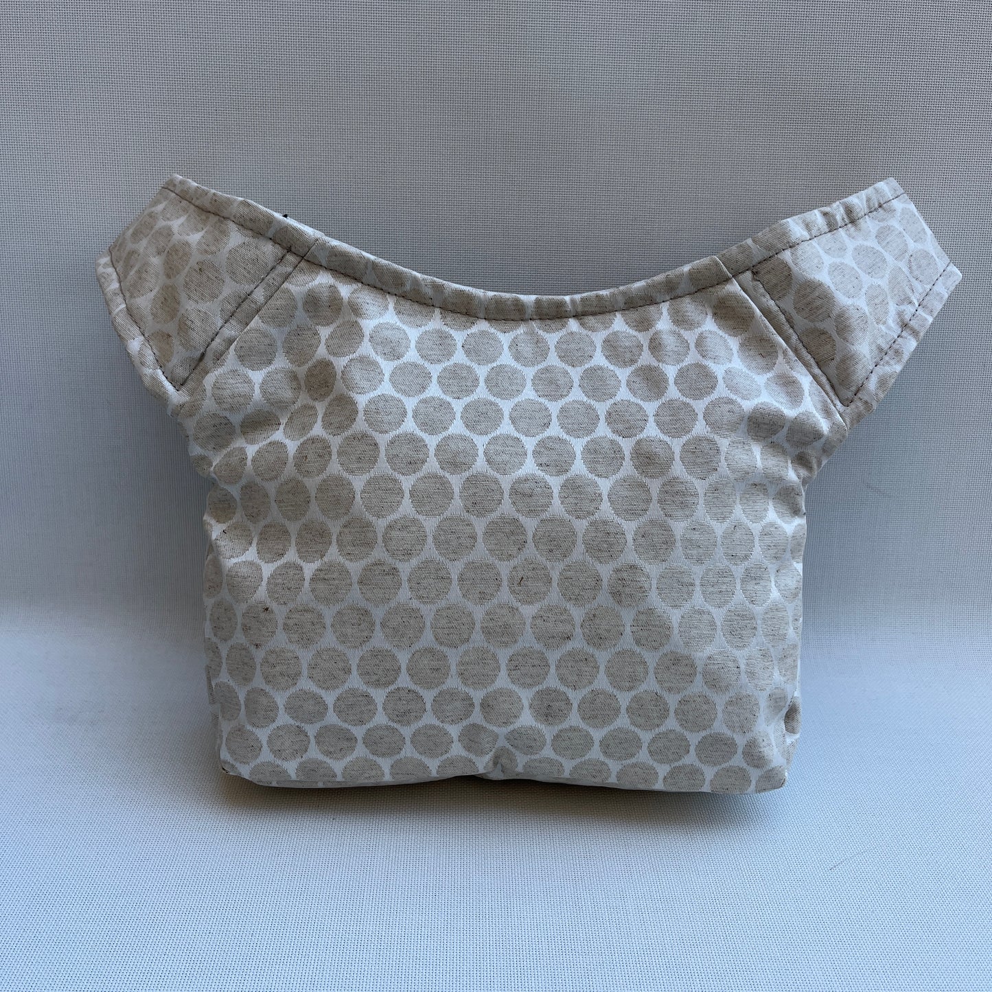 Chic Dots · Wasserfester Stoff mit Harzbeschichtung · Einzelstück Nr. 12296