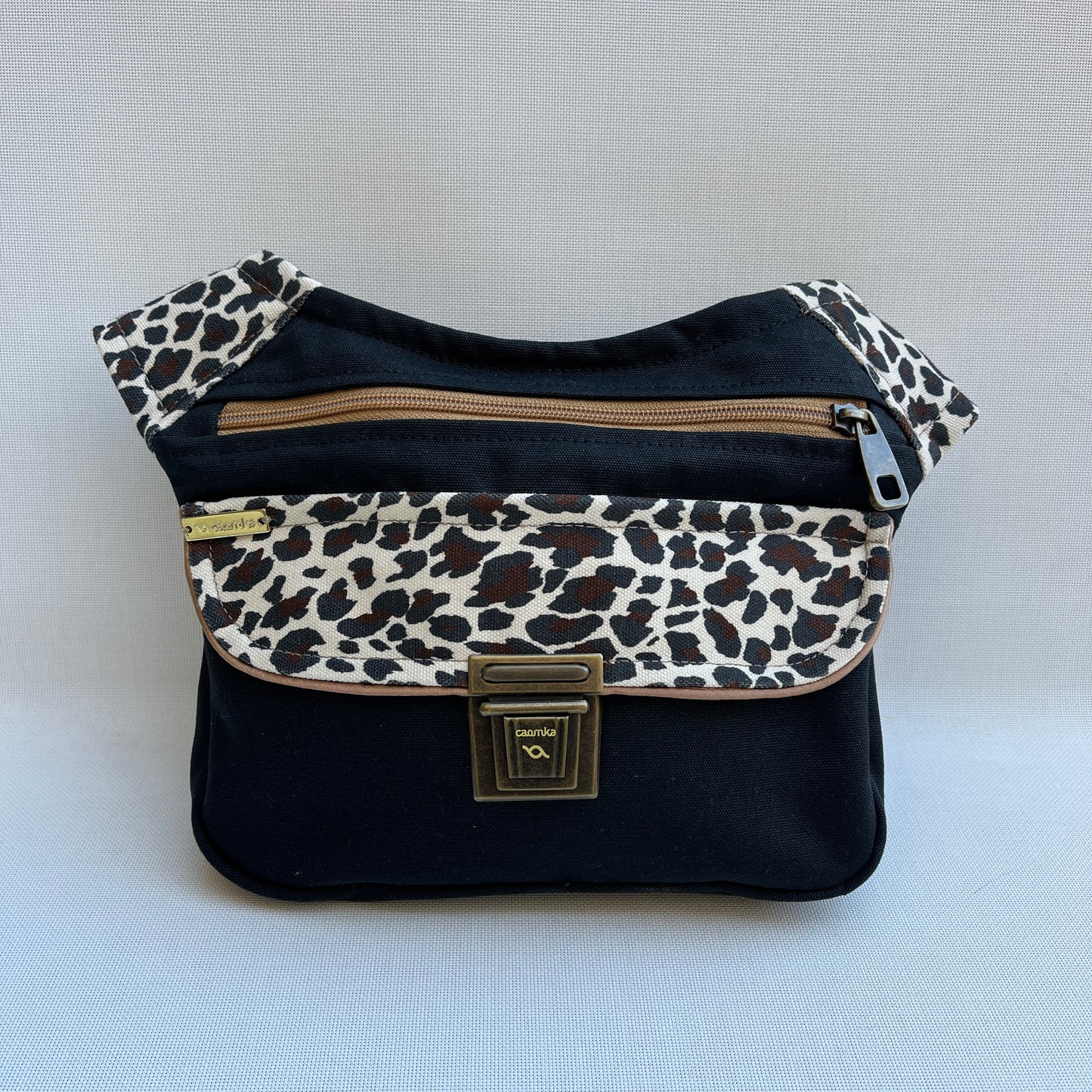 Black & Animal Print · Pieza Única Núm. 12520