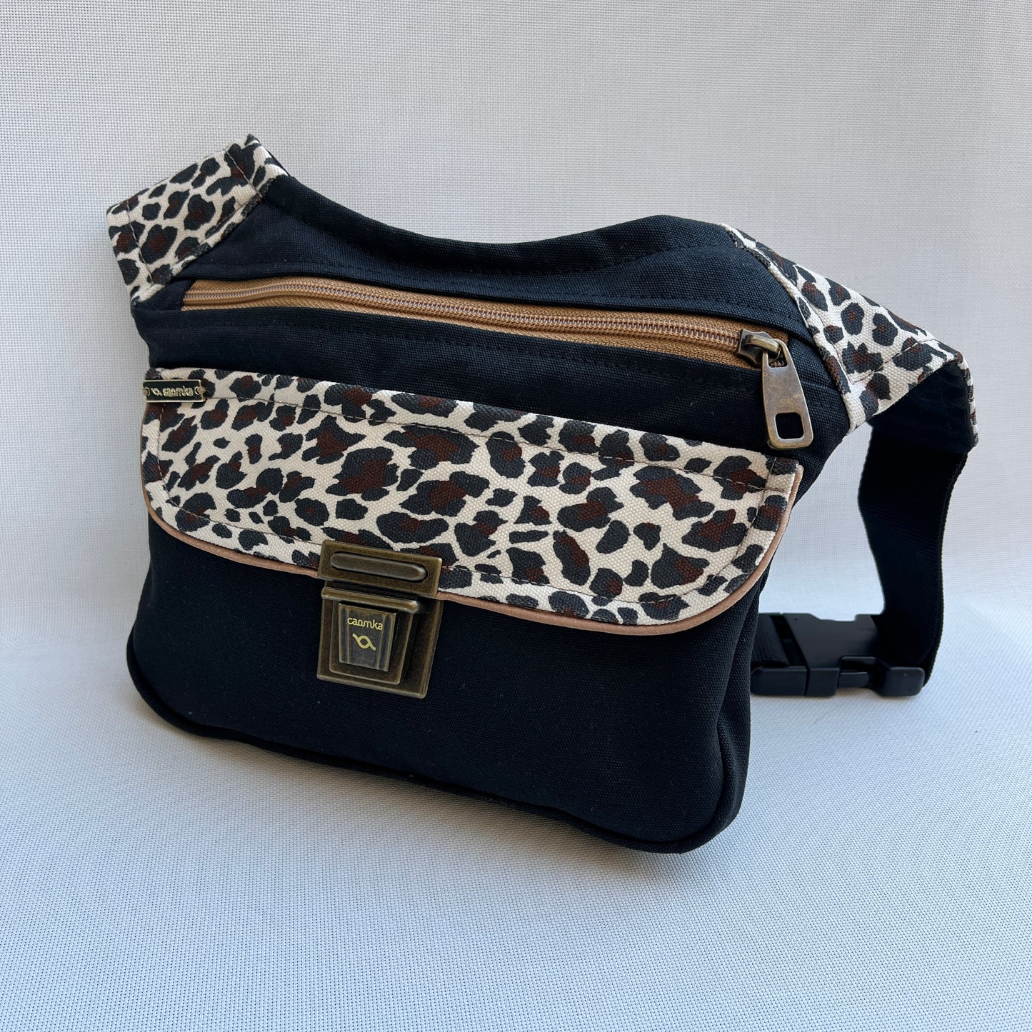 Black & Animal Print · Pieza Única Núm. 12520