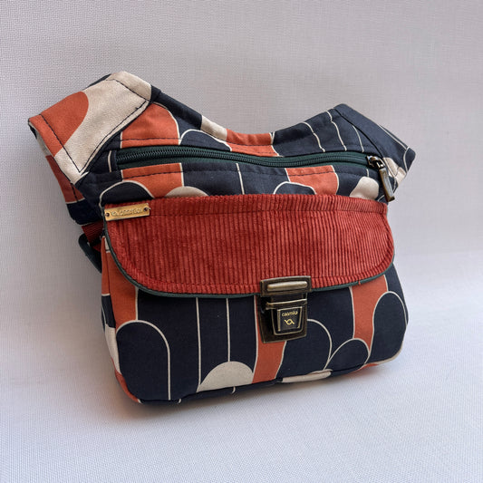 Besonderer Vintage Chic + Gesäßtasche Einzelstück Nr. 13304