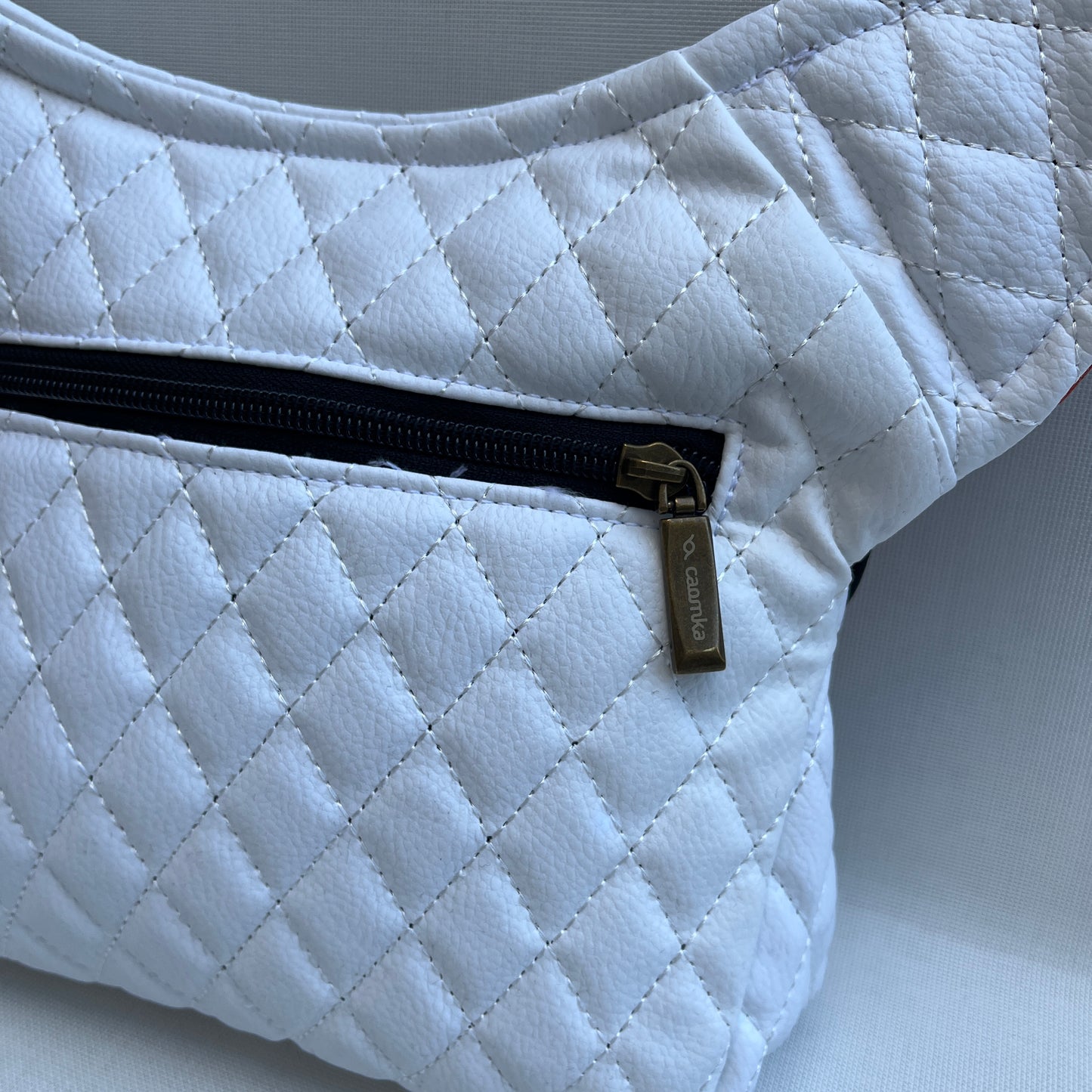 Special White &amp; Colors + Gesäßtasche Einzelstück Nr. 12572